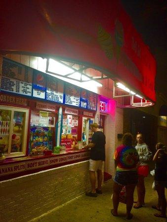 Mr G's Ice Cream & Grill