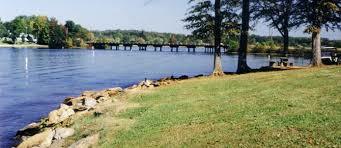 Lake Bowen